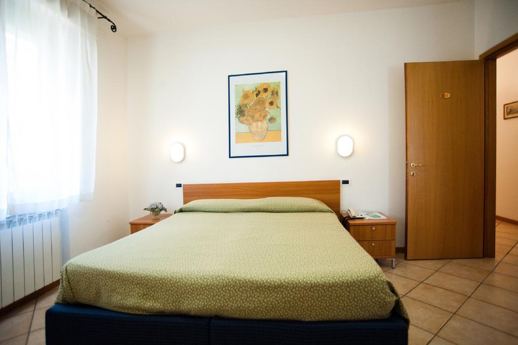 Hotel La Toscana Ареццо Экстерьер фото